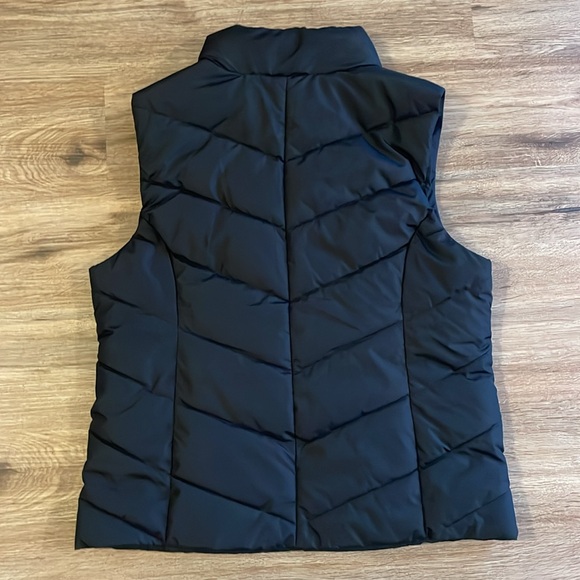 Cole Haan Black Chevron Quilted Puffer Vest Jacket - Picture 8 of 11